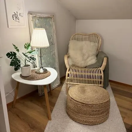 아파트 Aurora Glow *